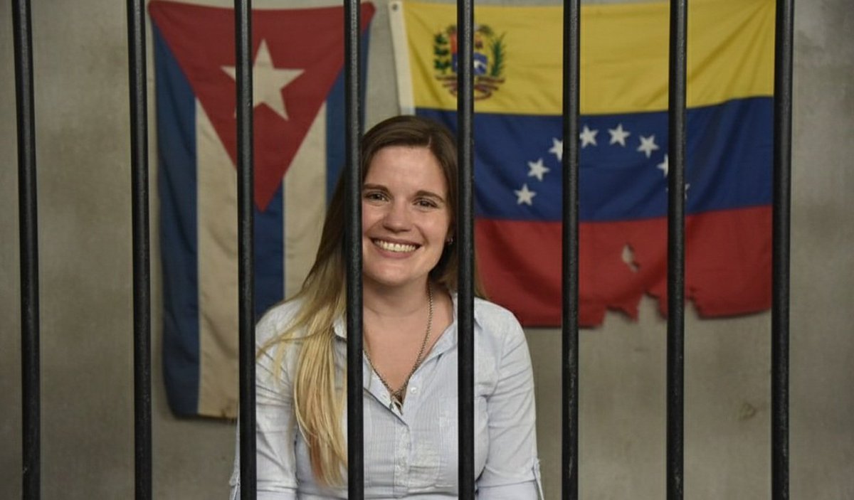 TraductorTeAma's tweet photo. ✍️| ¿Sabías que hay una espía de las dictaduras comunistas de Cuba y Venezuela como principal candidata del peronismo?

Caren Tepp es conocida por robarse un campo, visitar durante décadas a Cuba y a Venezuela, criticar al kirchnerismo por no haber sido lo suficientemente comunistas y promover el socialismo en España junto a Podemos (también financiado por la dictadura de Chávez)

Al parecer el 60% de pobreza que dejó Sergio Massa para ella no era suficiente dado que su ejemplo de democracia próspera son Cuba y Venezuela.
Milei la enoja mucho por el simple hecho de haber bajado la pobreza al 31% y la inflación de 250% anual a 30%.

En su amada Venezuela, su amado dictador Hugo Chávez llevó a uno de los países más ricos de Sudamérica a una situación de pobreza extrema e hiperinflaciones recurrentes con 9.1 millones de venezolanos exiliados en el exterior y tantos otros presos por la dictadura.

En Venezuela gracias a los dictadores comunistas que Caren Tepp ama, Hugo Chávez y Nicolás Maduro, la principal reserva de petróleo del mundo tiene hoy un aumento dramático de la pobreza, revirtiendo avances sociales previos al chavismo.
 En 2021, la ENCOVI indicó que el 94.5% de la población venezolana vivía en situación de pobreza por ingresos. La misma encuesta de 2021 reportó que el 76.6% de la población se encontraba en pobreza extrema (ingresos insuficientes para cubrir la canasta alimentaria).

Considerando una población actual de alrededor de 28 a 30 millones de personas (más la diáspora de millones de emigrantes), el porcentaje del 94.5% de pobreza representa millones de personas (cerca de 26 a 28 millones) que viven en condiciones de escasez y vulnerabilidad extrema.

🇨🇺 Cuba (Régimen del Partido Comunista).
Cuba fue un país rico hasta que unos delirantes como Caren hicieron una dictadura comunista.

 El Observatorio Cubano de Derechos Humanos (OCDH), una organización no gubernamental con sede en Madrid que realiza encuestas en la isla, ha reportado cifras muy altas de pobreza extrema.
 Informes de 2023 y 2024 señalan que la pobreza extrema habría alcanzado un alarmante 88% a 89% de la población.
   * Este porcentaje se basa en el umbral de ingresos necesario para cubrir necesidades básicas y alimentarias, y está asociado a la crisis alimentaria y la escasez de medicinas.

Con una población de alrededor de 11 millones de habitantes (que disminuye por la emigración), el 89% de la población equivale a aproximadamente 9.8 millones de personas que viven en situación de extrema pobreza.

La cifra de personas que han abandonado Cuba y Venezuela a causa de sus respectivas crisis y regímenes es masiva y se cuenta por millones. Curiosamente ninguno de los que escapa del paraíso comunista de Caren Tepp van a otro país comunista. Todos intentan ir hacia Estados Unidos. La meca del capitalismo. 

🇻🇪| El éxodo venezolano es considerado una de las mayores crisis de refugiados y migrantes del mundo en la actualidad, con un aumento acelerado desde el inicio de la crisis humanitaria y económica bajo el gobierno de Nicolás Maduro.

Total de Refugiados y Migrantes: 9.1 millones de personas.
Esta cifra representa cerca de una cuarta parte de la población total de Venezuela (que se estima en unos 28 millones de habitantes). La mayoría se ha desplazado a países vecinos de América Latina y el Caribe, siendo Colombia, Perú, Ecuador, Chile y Brasil los principales receptores.

🇨🇺| Cuba
La emigración cubana ha sido un fenómeno constante y cíclico desde el triunfo de la Revolución Cubana en 1959, y se extiende a lo largo de más de seis décadas.

Total de Emigrantes/Exiliados: Más de 2 millones.
Más de 533,000 cubanos llegaron a Estados Unidos solo en un periodo de dos años (noviembre de 2021 a principios de 2024), huyendo de la crisis económica y el hambre.
Cifras de la Oficina de Aduanas y Protección Fronteriza de EE. UU. (CBP).

Históricamente, se ha estimado que el éxodo ha llevado al exilio a aproximadamente el 20% de la población total de Cuba.

Perón les creó la triple A.
El kirchnerismo erradicó a Perón y les dio el PJ al Partido Comunista.
Falleció para siempre el Peronismo, les tomaron el partido unos sucios comunistas agentes infiltrados del stalinismo internacional.