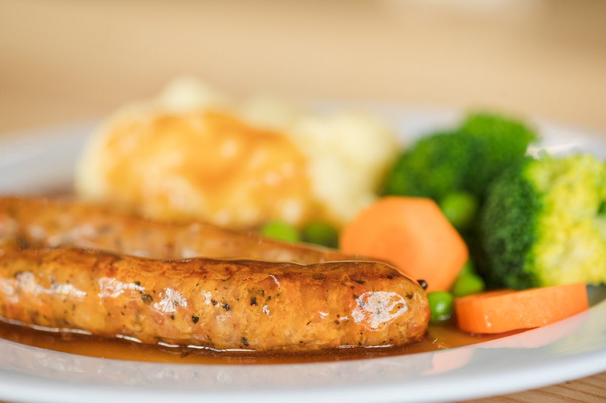 Today's Firm Favourite!

Nothing beats a classic — today’s star on the menu is our Sausage &amp; Mash! 😋
Creamy mash, delicious Lincolnshire sausages, vegetables and gravy.......always a winner on the menu

#ComfortFood #SausageAndMash #TodayOnTheMenu #FoodieFavourites