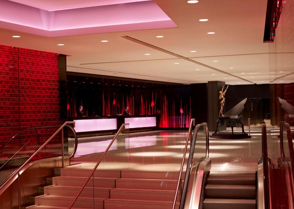 ✨Venue of the Week: Park Plaza Westminster Bridge London - The Heart of London’s Event Scene✨
An iconic London venue offering world-class event spaces, exceptional service, and unmatched flexibility. 
Read more: bit.ly/4h98MYB
#VenueOfTheWeek #EventVenue #LondonEvents