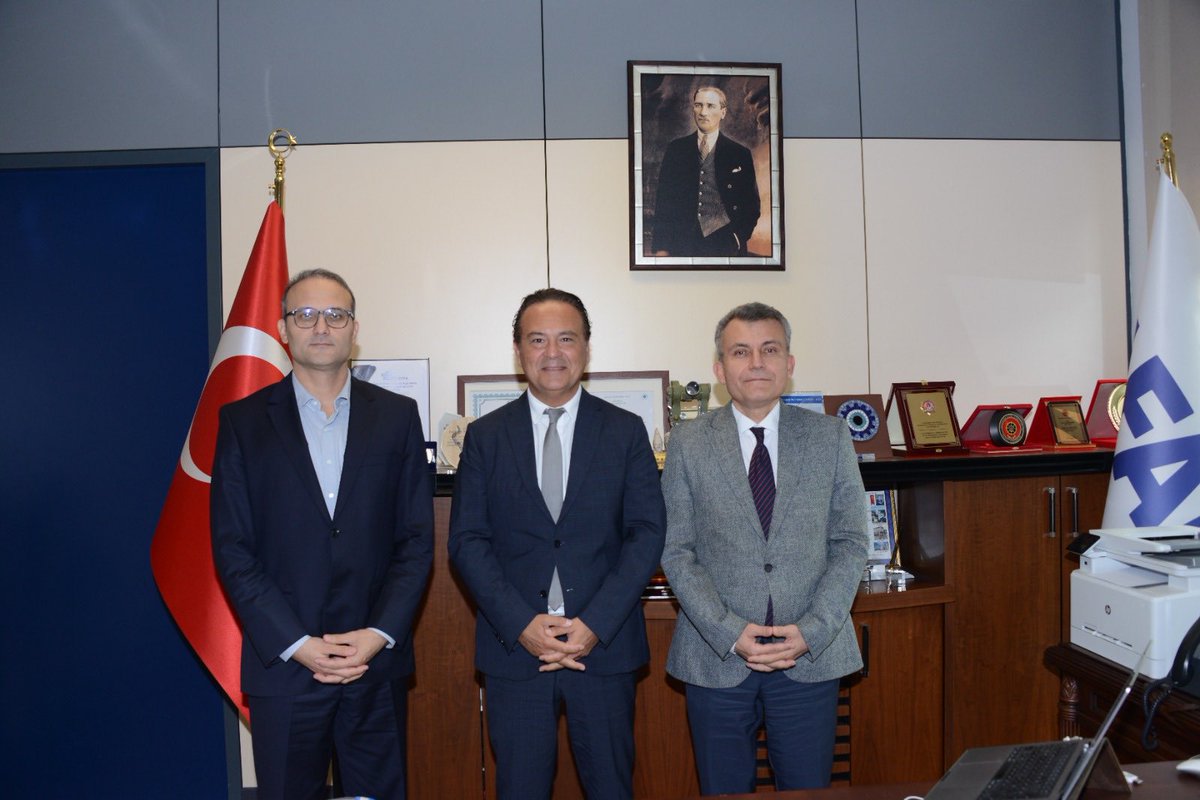 İTÜ Afet Yönetimi Enstitüsü Müdürü Prof. Dr. <a href="/ercanyuksel66/">Prof.Dr.Ercan YÜKSEL</a> ve Müdür Yardımcısı Prof. Dr. <a href="/culkr/">Mehmet Barış Can Ülker</a>, İl Müdürümüz Prof. Dr. <a href="/HalukOzener/">Haluk Özener</a> ’i ziyaret etti.

Ziyarette, afet yönetimi alanında ortak proje ve iş birliği imkanları üzerine değerlendirmelerde bulunuldu.