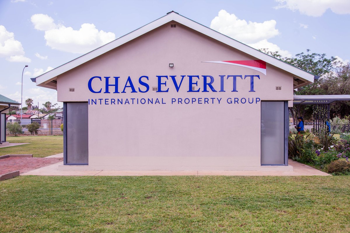 MINISTRY OF NATIONAL HOUSING AND SOCIAL AMENITIES tweet media