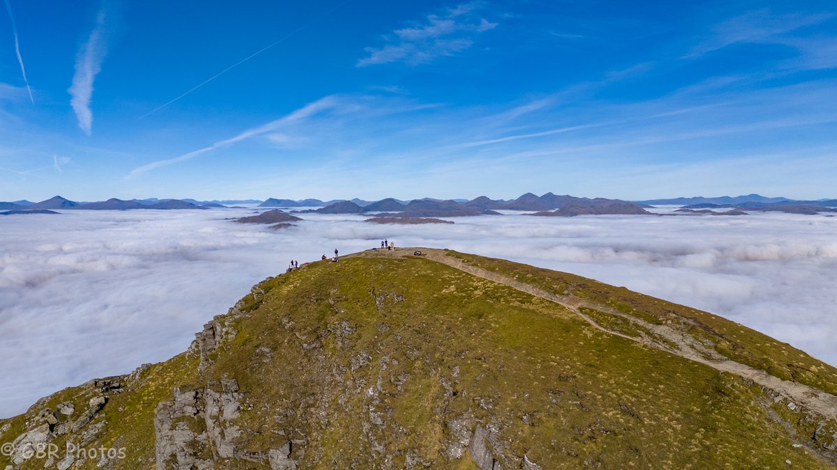 GBRPhotos's tweet image. Video of my first ever Munro, which was my goal after starting to walk daily and losingg over two stone.  #benlomond #cloudinversion #stvsnaps #grief @visitscotland @greenocktele 
fb.watch/CLafH9G_t-/