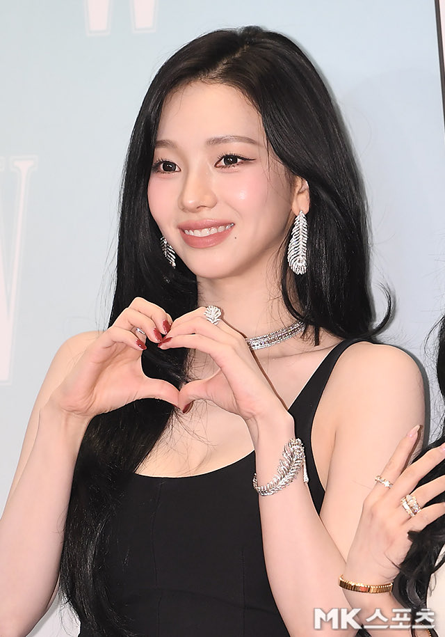 aespaintl's tweet image. [PRESS] 251015 KARINA at Love Your W 2025 red carpet

AESPA AT LOVE YOUR W 2025
#aespaxWKorea #LoveYourW2025 @aespa_official