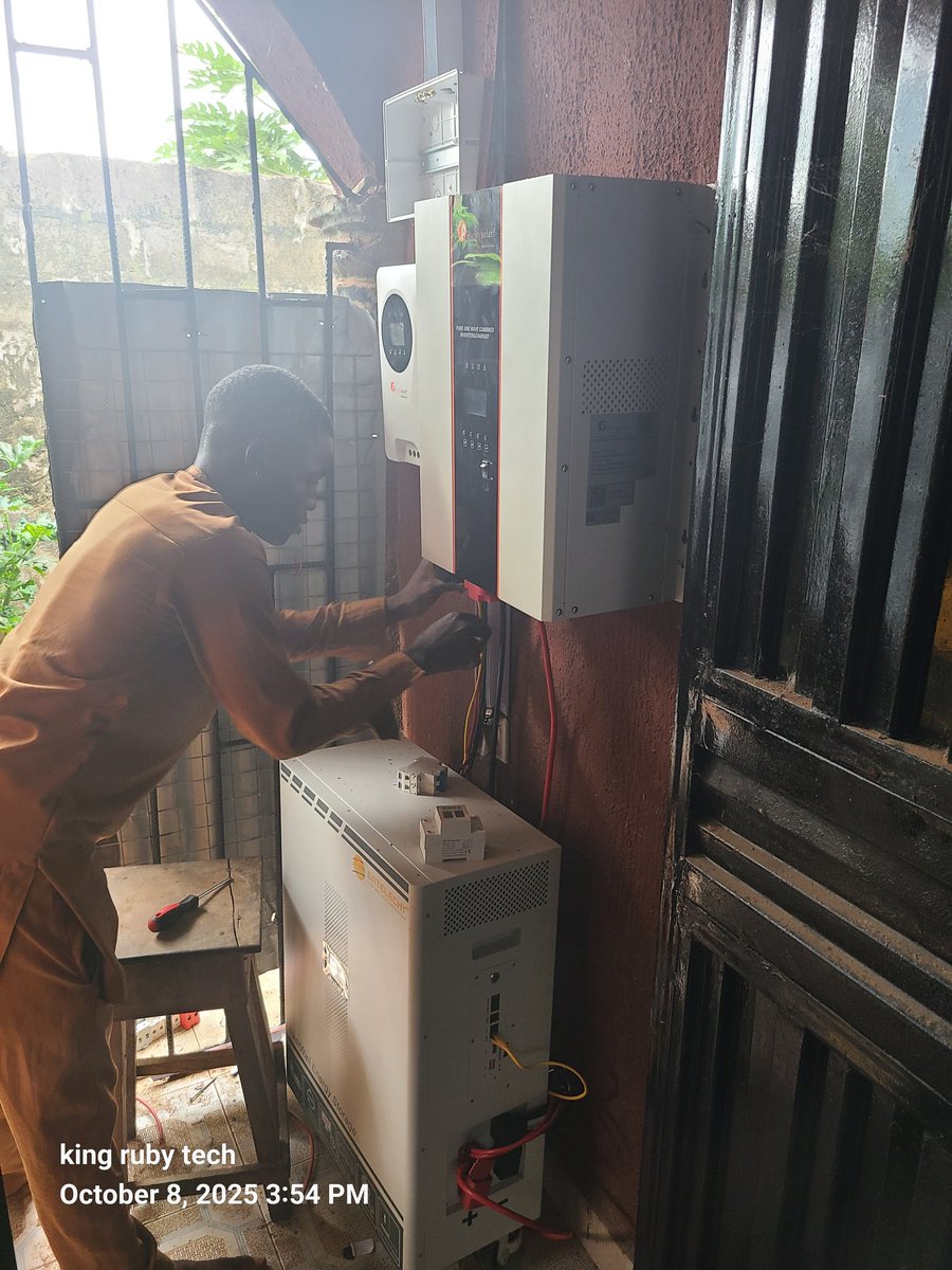 kingrubytech's tweet image. Get 🌞🌄
1 x 7.5kva inverter
1 x 100a mppt Charge controller
12 x 550w bifacial solar panel
1 x 15kwh lithium battery installed by us dm for yours
☎️07067579674
Funke Akindele Burkina Faso Polycule Eritrea Lange Osimhen