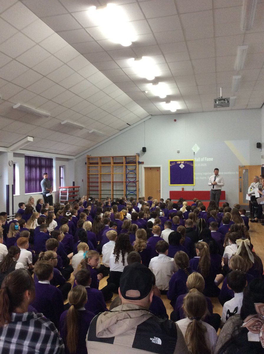 We’re incredibly proud to induct our amazing pupils into our Hall of Fame for truly living our values:
💜💛 Care | 🚀 Aspire | 🏆 Succeed
Your dedication inspires us all. Congratulations! 🎉👏 #ParkJunior #CastlefordTrust #CareAspireSucceed #PupilPride #HallOfFame