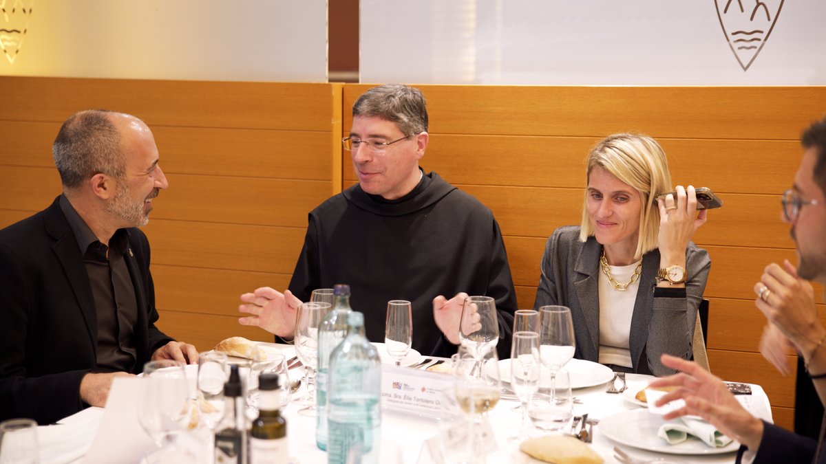 Gràcies al P. Bernat Juliol, Majordom de Montserrat, i a l'Alcaldessa <a href="/ncarreraspovill/">Núria Carreras</a>, per l'acollida.

 Va ser un honor comptar amb la participació de més de 150 persones en unes Jornades que posen al centre la conservació, preservació i reivindicació del territori.