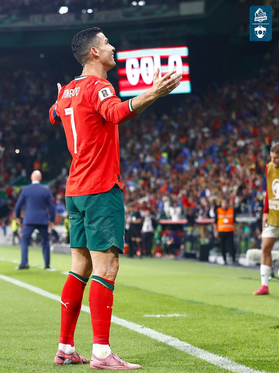 Footballogue tweet media