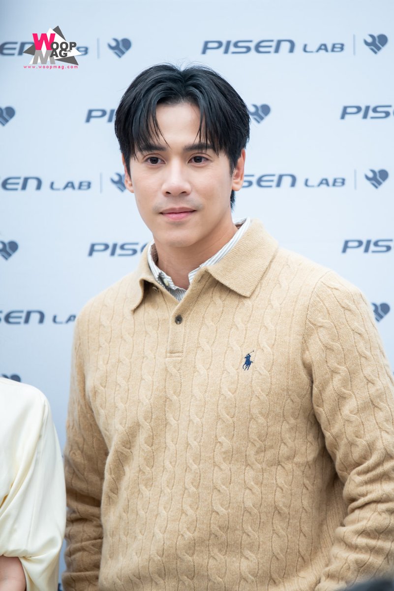 WOOPMAG_Story's tweet photo. “เจษ เจษฎ์พิพัฒ” ร่วมแชร์ไลฟ์สไตล์การทำงานและการใช้ชีวิตกับไอเทมชิ้นโปรดสุดล้ำ ที่พกติดตัวไปได้ทุกที่ ในงาน GRAND OPENING OF PISEN LAB FLAGSHIP STORE 

CONGRATS PISEN X JES
#PISENLabxJES
#jesjpp
#PISENLab https://t.co/d9rc7G6uKe