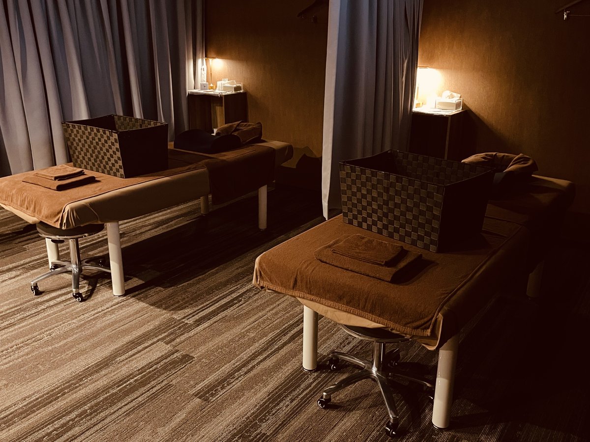 皆様こんにちは！ ほぐし処ささ木です！ ペアご来店可能でございます(*´ω｀*) 数に限りは御座いますが、最大3名のご案内可能となっております★ 是非お問い合わせしてみてください(^^♪ スタッフ一同皆様のご来店・ご予約是非お待ちしております★ #もみほぐし #ペア来店 #すすきの #リラクゼーション