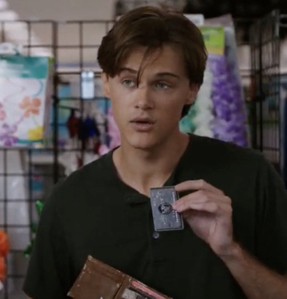 BerKivL's tweet image. The season she chose Jeremiah and this is how she&apos;s looking at Connie baby 😭😭😭 #tsitp #bellyconrad