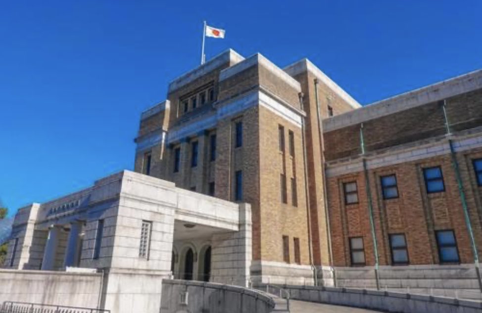 明日16日(木)の ＃モニタカ は
 
＃文化の秋 ＃芸術の秋 をテーマにお届け

【この秋行ってみたい美術館・博物館】

教えてください❣️

この秋 芸術に触れてみませんか？

塩尻にある博物館はさていくつ❓

<a href="/TFM894/">高ボッチ高原FM 89.4MHz</a>
＃高ボッチ高原FM
＃博物館
＃美術館