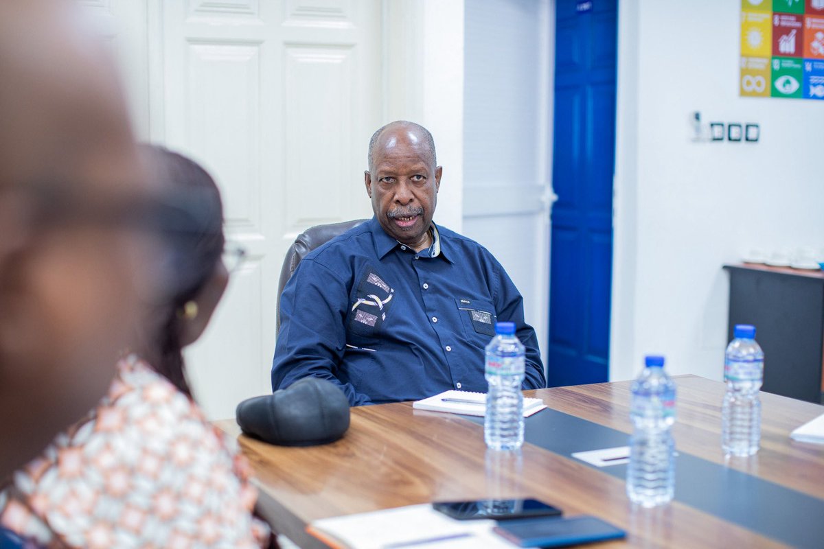 UN_Togo's tweet image. La Coordonnatrice résidente @CoumbaDSow et les chefs d’agence @UN_Togo ont eu une séance de travail sur la situation de la région avec SEM Leonardo Santos Simao Représentant spécial du Secrétaire général @UN_UNOWAS en marge du Lomé Peace and Security Forum.

#UN80 #ODD16