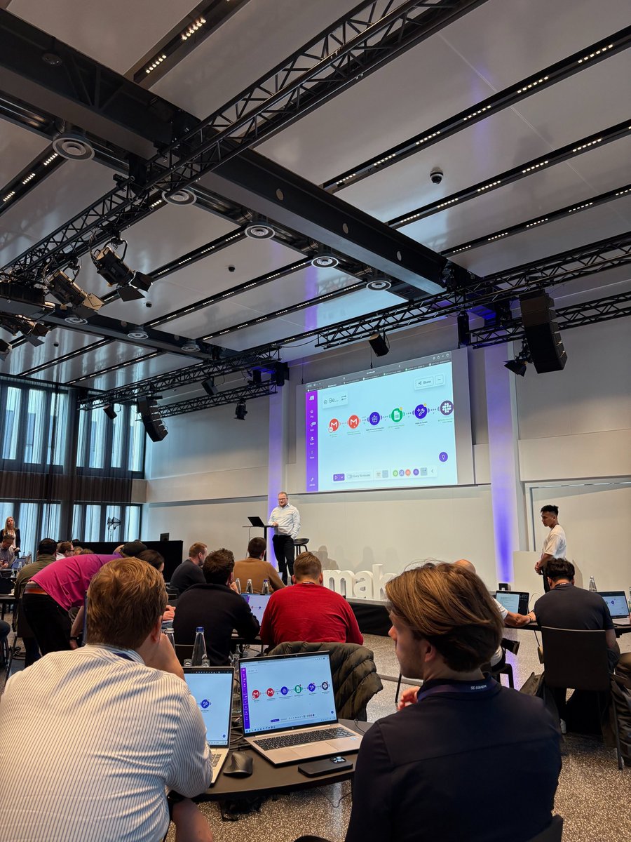 make_hq's tweet image. #Waves25 is ON, with pre-events like The Current and Partner Days today before the main day tomorrow ⤵️

At The Current, attendees are diving into expert-led workshops designed to sharpen their Make skills!