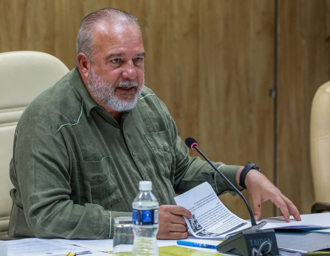 🇨🇺| En un encuentro con autoridades de todo el país, el miembroPrimer Ministro, <a href="/MMarreroCruz/">Manuel Marrero Cruz</a>, reiteró que «no habrá tregua» contra las manifestaciones de delito, corrupción, ilegalidades e indisciplinas sociales».

soberania.gob.cu/noticias-es/la…