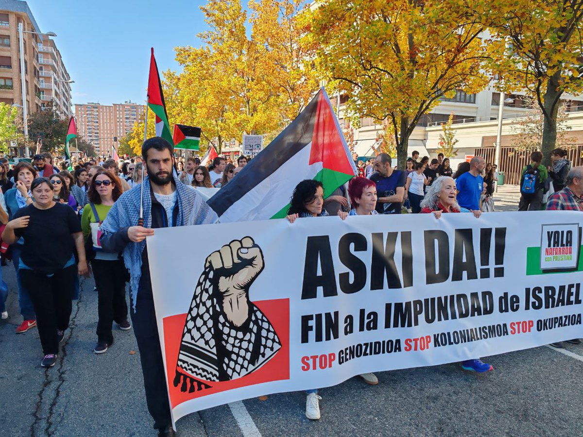 yala_nafarroa's tweet image. Impresionante la movilización obrera y estudiantil y el seguimiento de los paros en todas las capitales vascas y especialmente notable la movilización en Iruñea. .@yala_nafarroa también ha tomado parte activa animando y participando en esta importante jornada de movilización