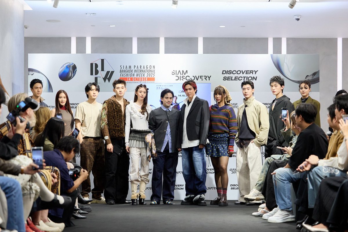 NextStationEnt's tweet image. สยามดิสคัฟเวอรี่ชวนมาค้นหาสัมผัสแฟชั่นแห่งอนาคต พร้อมสร้างลุคที่เป็นตัวคุณเองในงาน “Siam Discovery Fashion Revolutionary 2025”
More facebook.com/share/p/1FcBFm…
#SiamDiscovery  #TheExploratorium #BeRevolutionary #ComePlayWithUs #FashionRevolutionary2025 #BIFW2025
