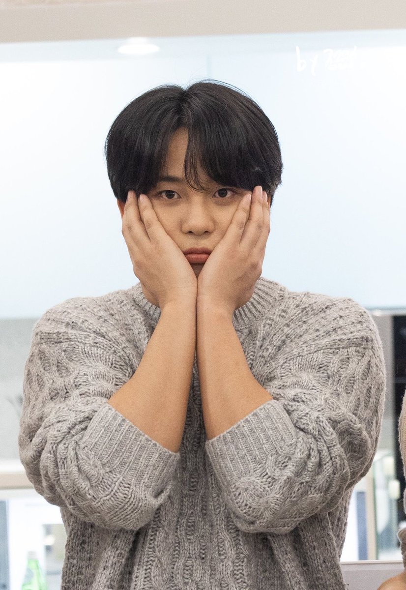 jonghoping's tweet image. 🥟🥟