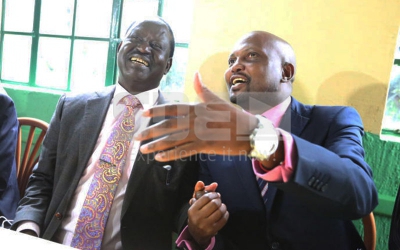 kenyaupdatetv's tweet photo. Moses Kuria had predicted Raila Odinga's Death! Wednesday, He seems he knwe what he had planned for him!!! #at80 https://t.co/UjveKoLP3J