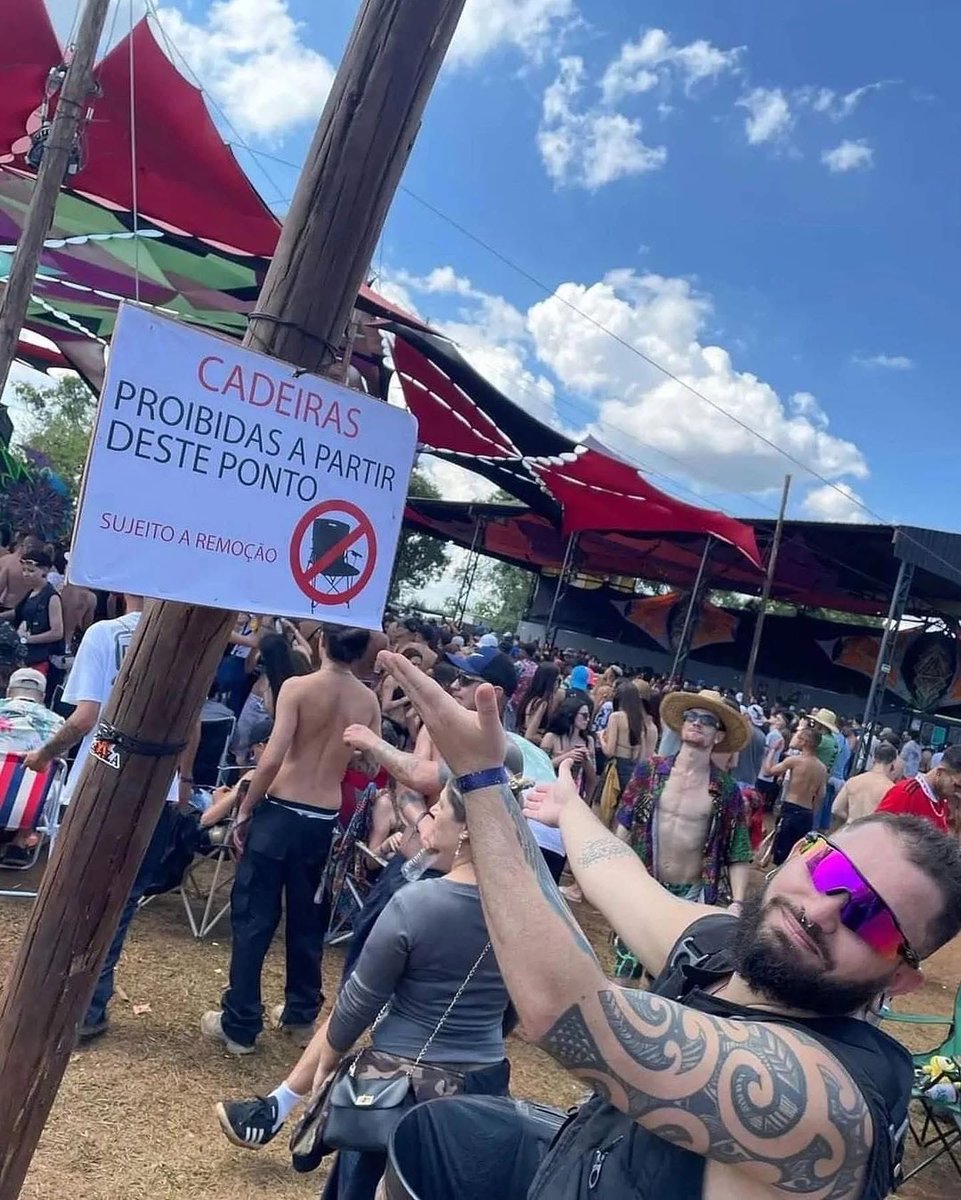 Sempre bom lembrar que: cadeira não dança! 😘