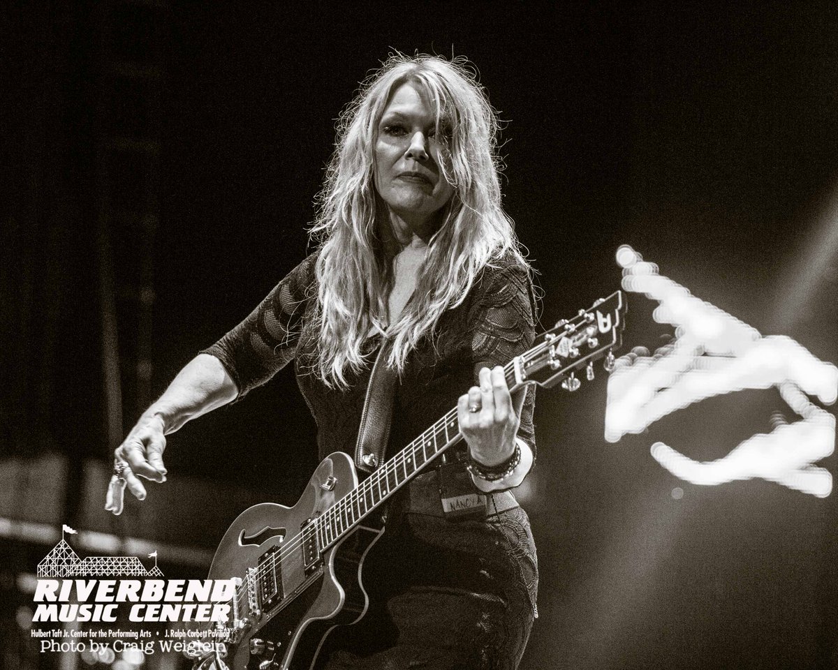 Do you 💜 <a href="/officialheart/">Heart</a>? So do we, and so does our MEMI sister venue <a href="/BradyMusicCtr/">The Andrew J Brady Music Center</a>! 

The iconic rock band is coming back to Cincinnati for an intimate show, packing all the Riverbend-sized energy into a theater on 12/8. 

Limited tickets remain: bit.ly/heart-25

📷