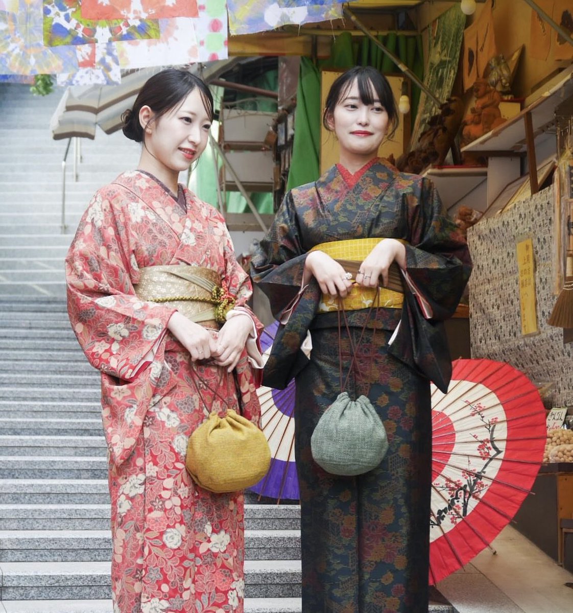 pyoonchiiiii's tweet photo. おばあちゃんのお着物きた👘
カメラが趣味のお姉さん、おばあさまから撮っていただいた！！ https://t.co/rmJx6xzLmG