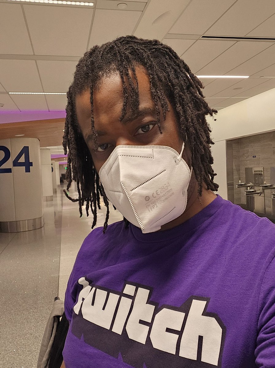 S5Flare's tweet image. I&apos;ve touched down In LA #Gamestart