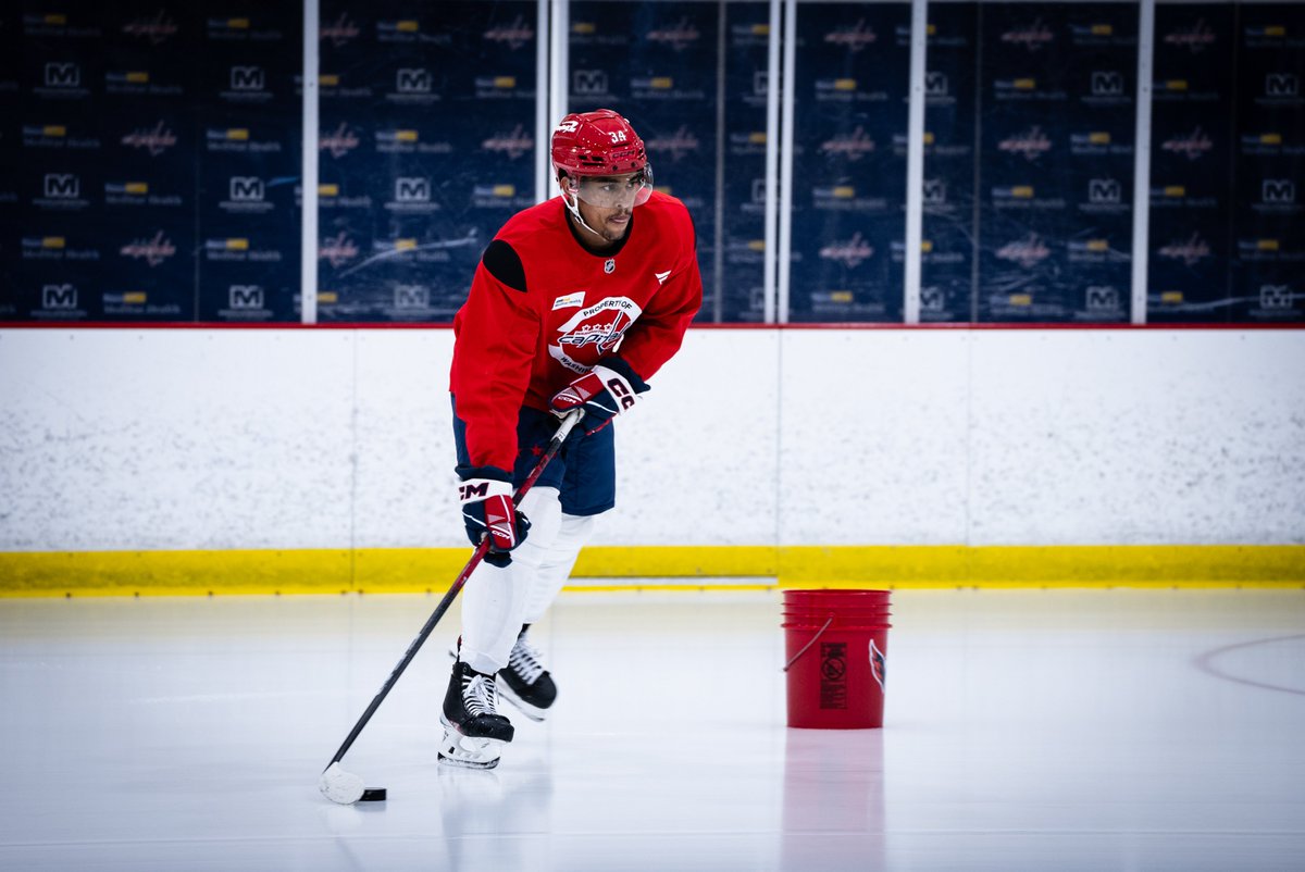 Capitals's tweet image. get REaDy 🦅

#ALLCAPS | @MedStarHealth