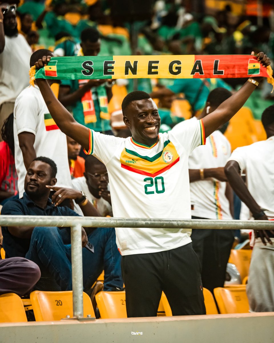 Félicitations à nos Lions de la Teranga ! 🇸🇳🦁 Quelle fierté de voir notre équipe nationale décrocher sa qualification pour la Coupe du Monde 2026 ! Vous avez encore une fois porté haut les couleurs du Sénégal, avec courage, détermination et amour du drapeau. Cap sur 2026,