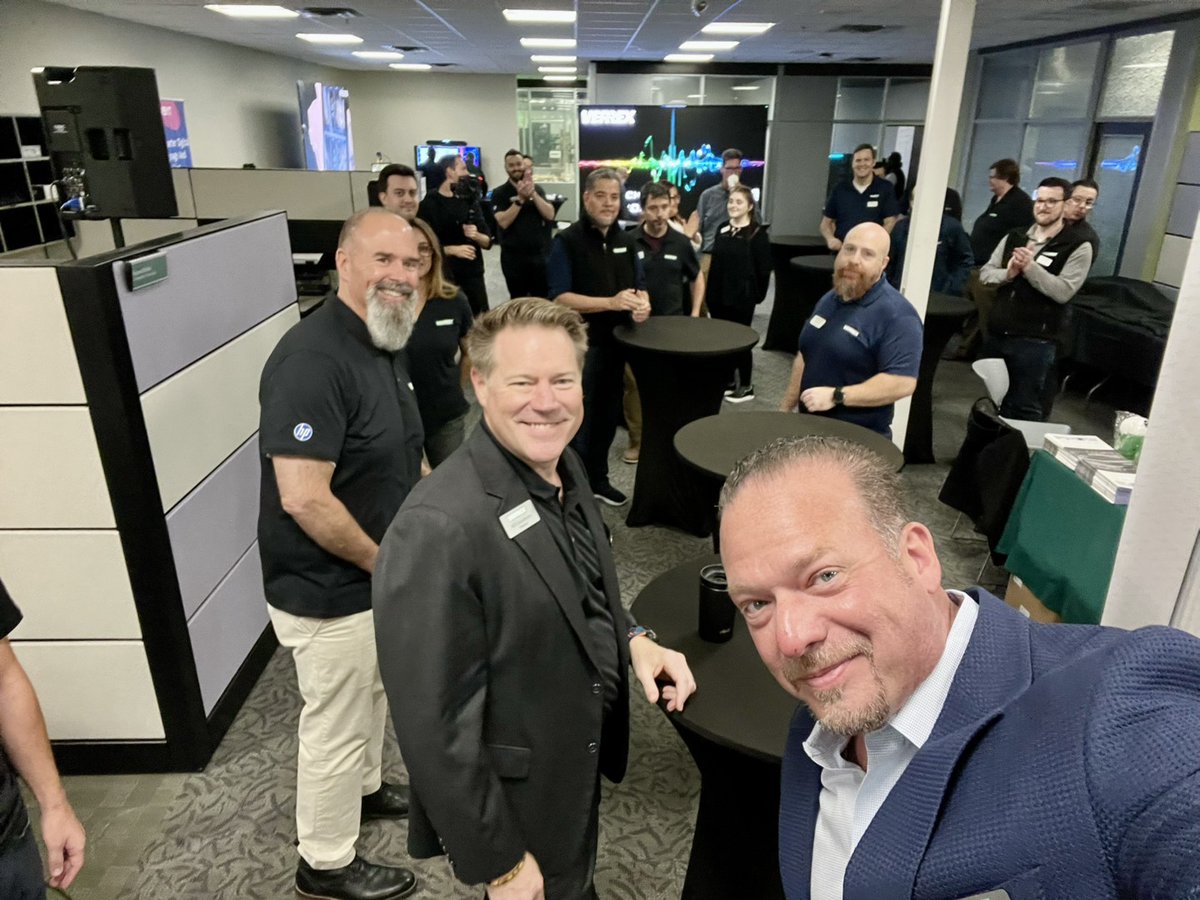 Getting warmed up for the big day! #VerrexFallTechFest25 is underway! Here are a few behind-the-scenes photos from the team before action began.#ProAV