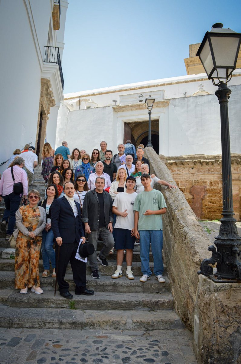 CadizToursJB's tweet photo. Descubre la historia de nuestra ciudad.
En Rutas Históricas JB te llevamos a explorar Cádiz como nunca antes: cultura y pasión por nuestro pasado.
🔱 ¡Viaja al pasado con nosotros! ¡Contacta para conocernos!
#Cádiz #TurismoCultural #RutasHistóricas #Historia #Turismo https://t.co/ygA5tfyR7U