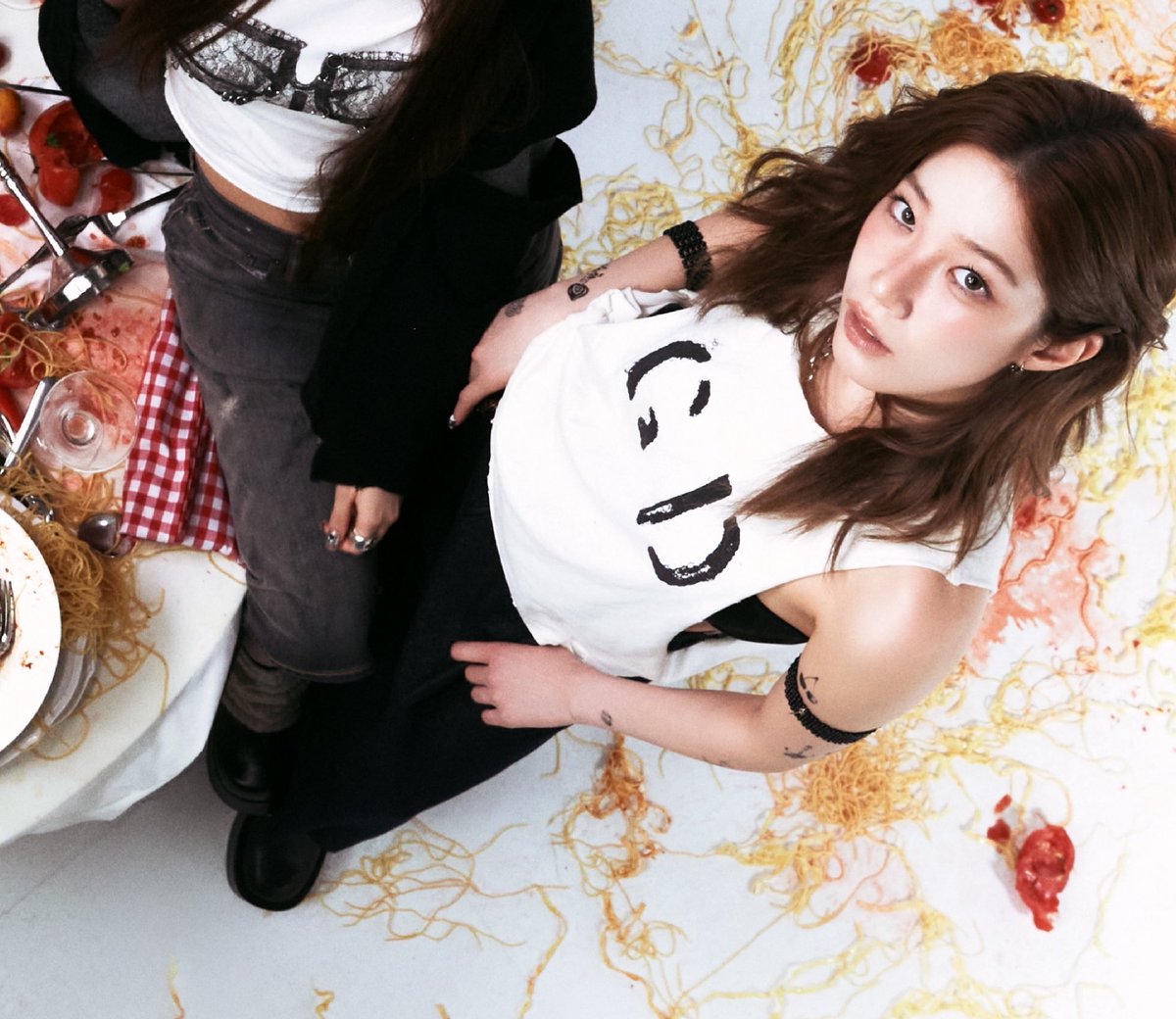 this is the gayest kazuha has ever looked im giggling