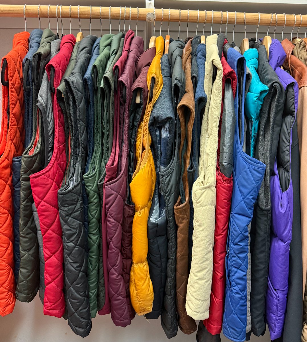 michaeldcrain's tweet image. Let&apos;s go, Fall!  These vests won&apos;t wear themselves! #fortworthfallfashion #ihaveaproblem