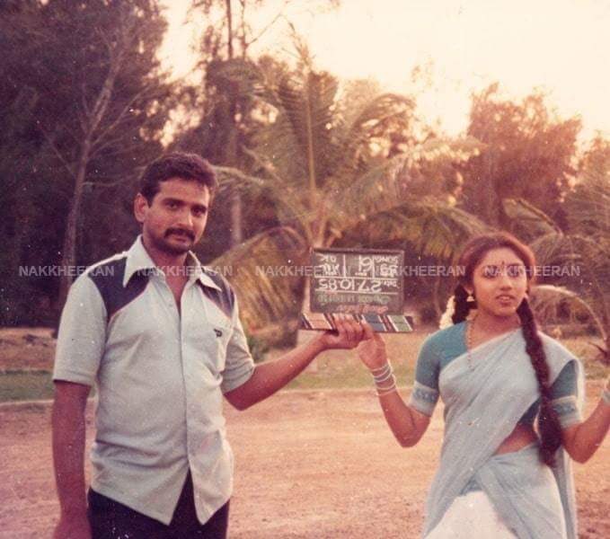 iam_Tharani's tweet image. இந்த படத்தில் ஹீரோயினாக நடித்த ரேவதியை புக்பண்ணும்போது அவருக்கு டேட்டே இல்லை. ஆனாலும் இருக்கிற டேட்டை கொடுங்கள் என்று சொன்னபோது அவர் 5 நாட்கள் கொடுத்தார். அந்த படத்தில் மொத்தமே 5 நாட்கள் தான் ரேவதி காட்சிகள் அனைத்தும் எடுத்து ஒன்றரை மணி நேரத்தில் அவரை டப்பிங் பேச வைத்தேன்.…