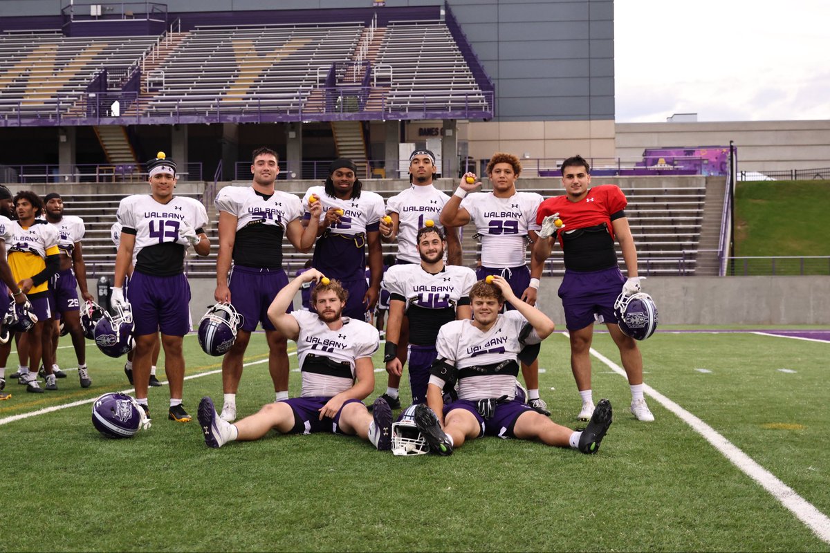 Proud to be apart of a great cause! CureCancer!#UAUKNOW #LEMONTOPCHALLENGE #NORTHWESTERNMUTUAL <a href="/AlexLemonade/">Lemonadeforthecause</a>