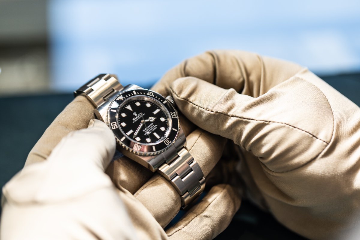 The timepiece returns, equal parts fashion, function, and flex. Across Buffalo, jewelers are helping a diverse new generation make luxury personal.

See how WNY is embracing the watch renaissance ⌚ ow.ly/KVXr50XbovR

Images by Stephen Gabris

#BuffaloSpree #WNYStyle