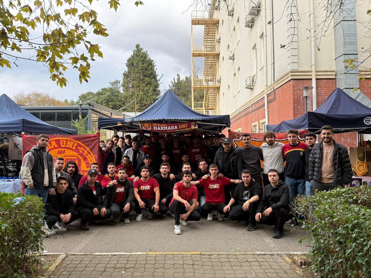 Standımızın ilk gününde Göztepe Kampüsündeydik. Aramıza katılan arkadaşlarımıza hoş geldin diyoruz.

#uAUNIMarmara
#uAUNIMarmara20Yaşında
#ultrAslanUNI