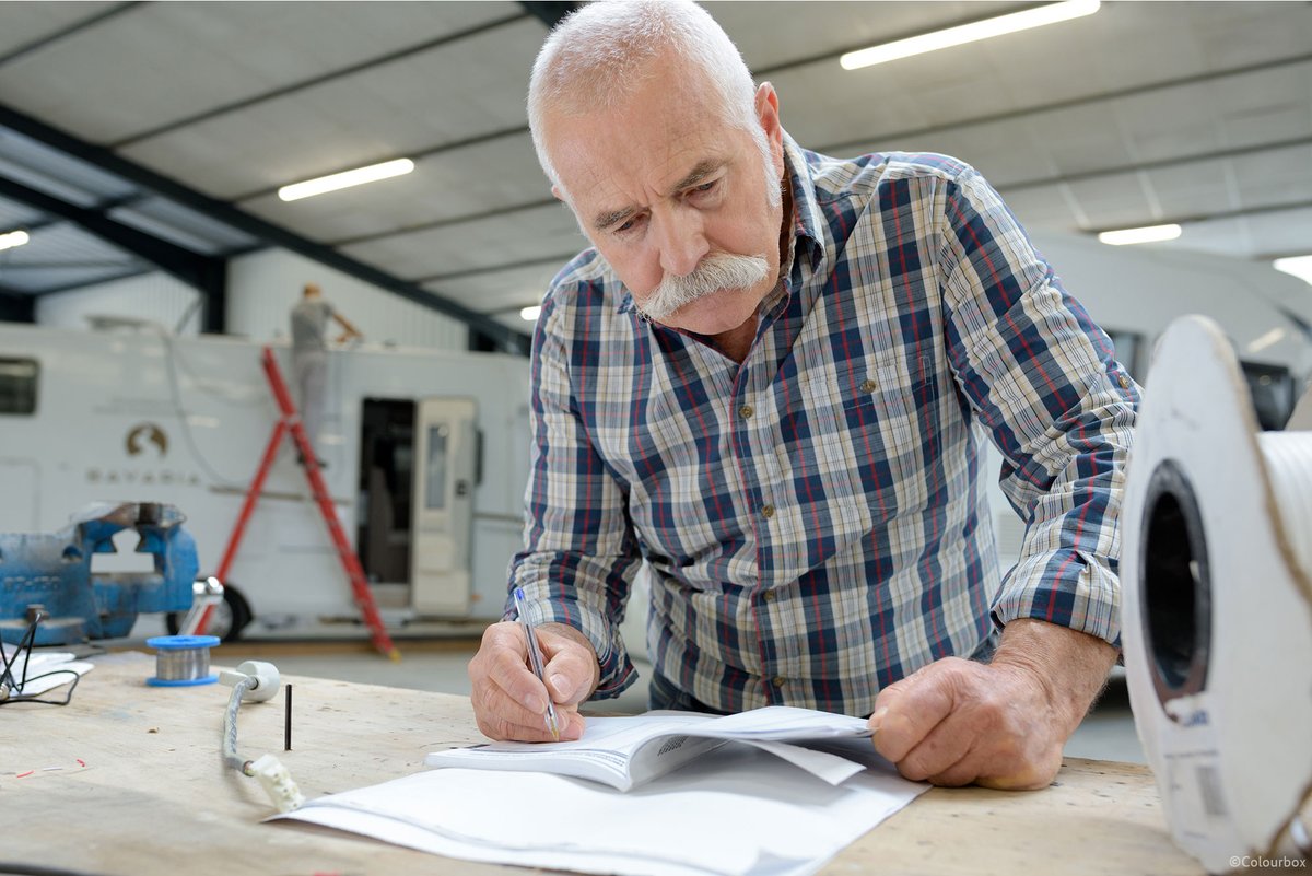 Pensioners in Germany who want to carry on working will be soon able to do so and earn up to €2000/month tax-free, on top of their pension.

Aim of the 'Active Pension', approved by cabinet today, is to help counteract labour shortages and the effects of demographic change.