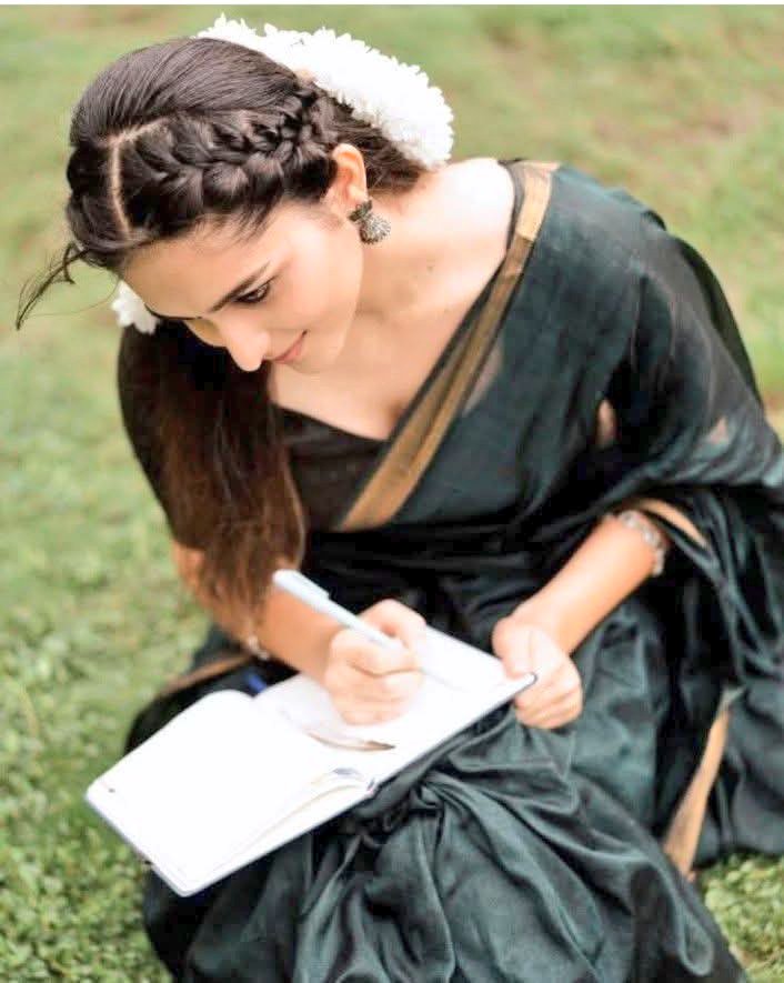 <a href="/AshokKaundal5/">Ashok Kaundal</a> हरि ॐ.👌

दिल ए बर्बादी का #इल्ज़ाम नहीं देती हूँ 
लफ्जो_मे_तेरा_जुर्म जरूर लिख देती हूँ

#तेरे_मेरे_प्यार के किस्से रोज सुनती हूँ
#हसरतें मेरी अपने दिल मे रख लेती हूँ

🌷जय श्री कृष्ण रात्रि🌷
❀ೋ═#प्रिया═ೋ❀
#बज्म
#सिर्फ_तुम
#कलमाँजलि
#अनकहे_अल्फाज़
#काव्योदय
❀ೋ═#पूनम═ೋ❀