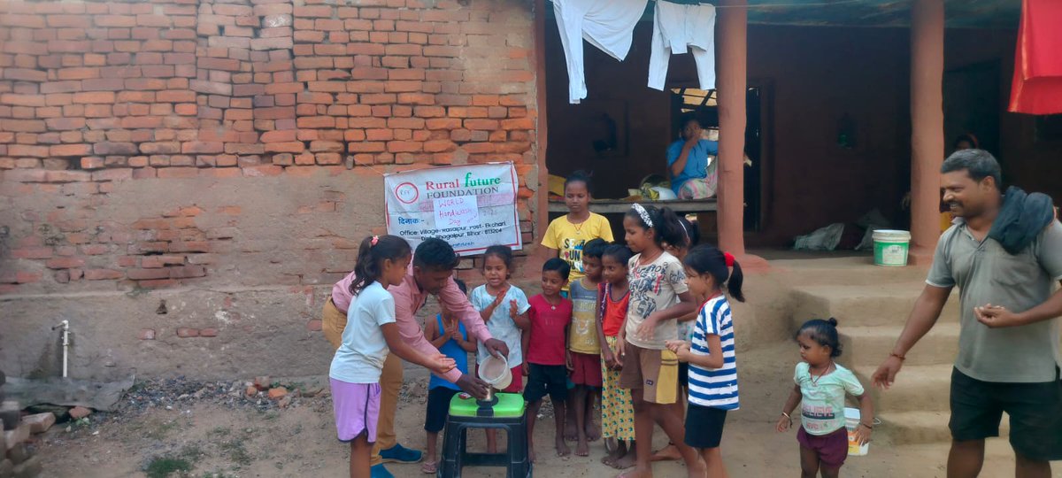 FutureRural's tweet photo. On the occasion of Global Handwashing Day 2025, We conducted an awareness activity at Rasalpur village, Bhagalpur (Bihar) to promote the importance of hand hygiene among children.  The session focused on demonstrating proper handwashing techniques and creating awareness https://t.co/YdvcdqJWVT