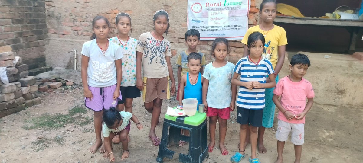 FutureRural's tweet photo. On the occasion of Global Handwashing Day 2025, We conducted an awareness activity at Rasalpur village, Bhagalpur (Bihar) to promote the importance of hand hygiene among children.  The session focused on demonstrating proper handwashing techniques and creating awareness https://t.co/YdvcdqJWVT