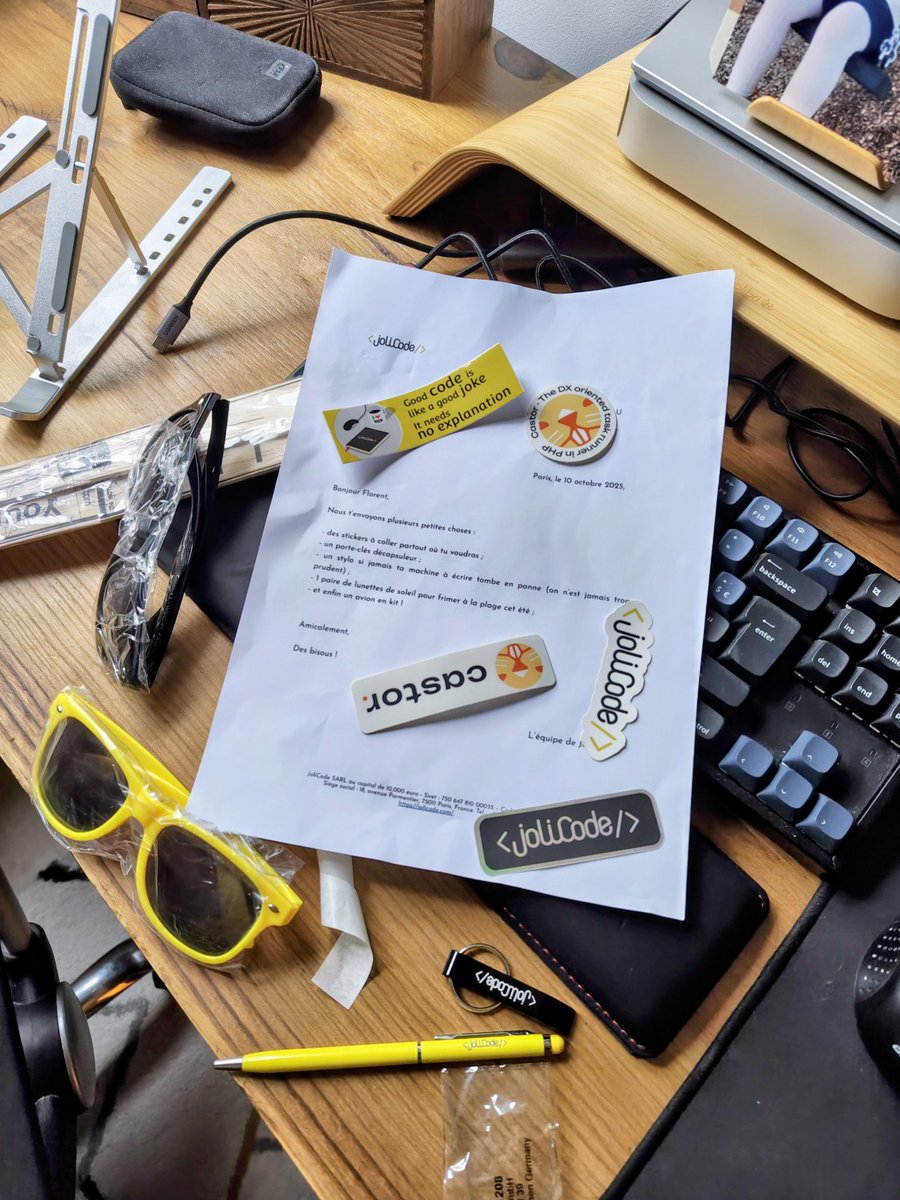 Merci <a href="/JoliCode/">JoliCode</a> pour ces goodies 💖