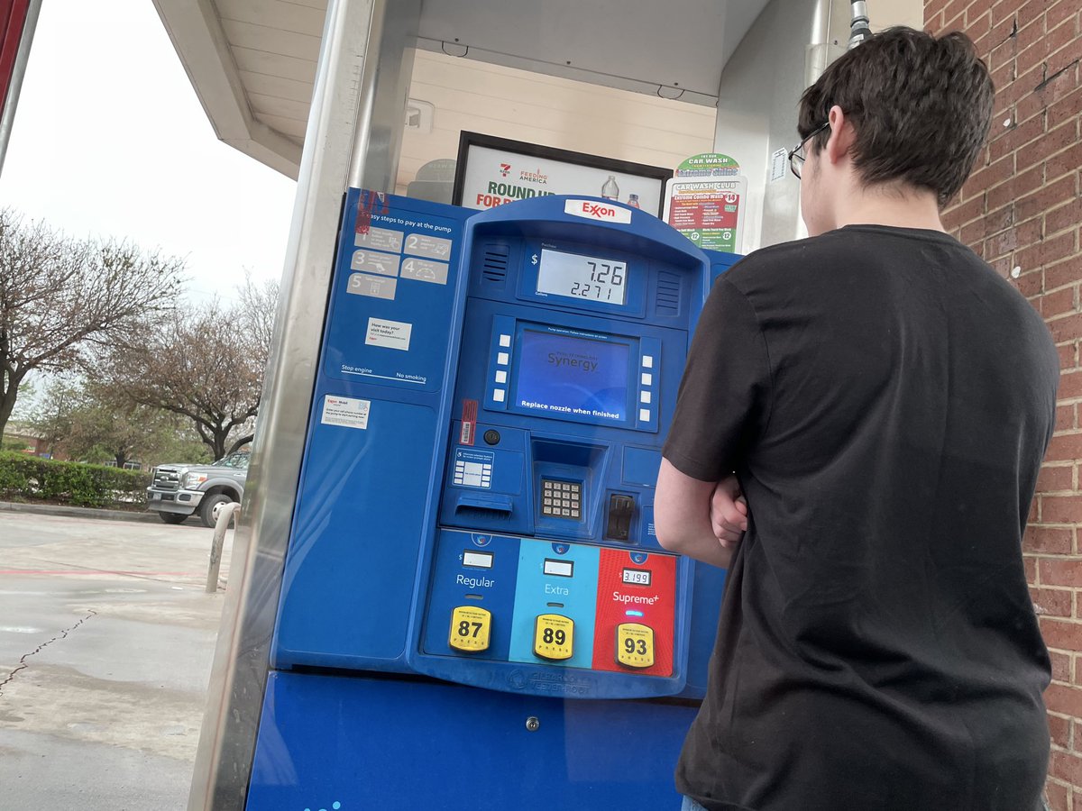 TechOperator's tweet image. Buy a Tesla and this place will be nothing more than an overpriced snack shop that you'll never have to visit again.