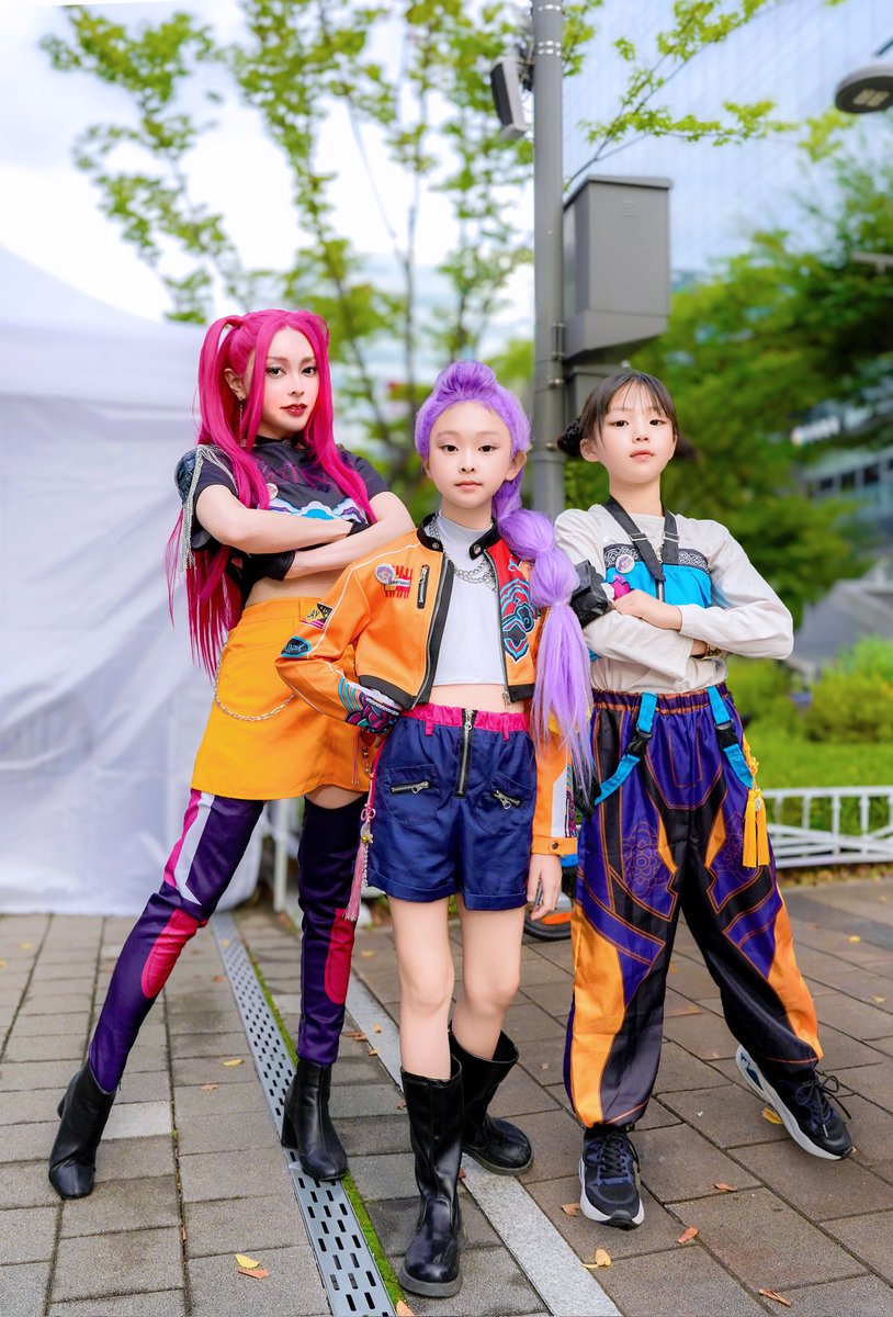 미니미니 + 낡은 헌트릭스

사진 감사합니다🫶
#GXG #HUNTRIX #KPOPDEMONHUNTERS