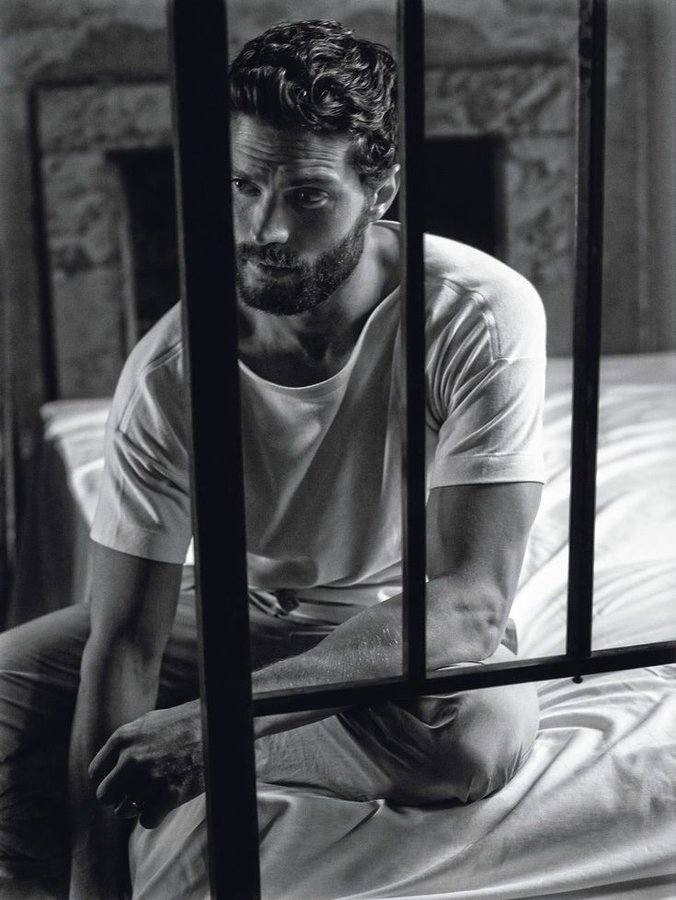 Gibboanxious's tweet photo. Happy Birthday, Jamie Dornan! https://t.co/lEtAoeutNP
