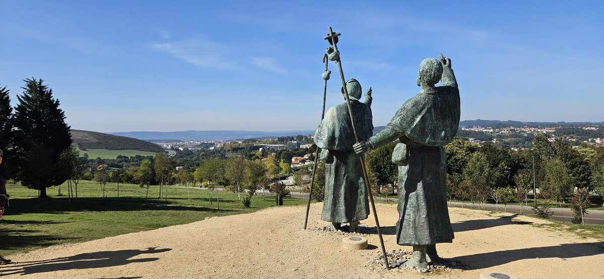 sufishsu's tweet image. #currentview
First glimpse of Santiago
#camino