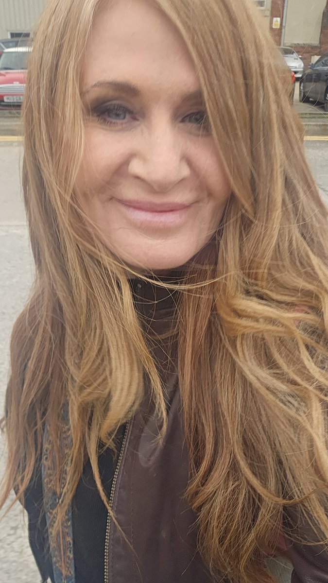 Claire Hannah tweet media