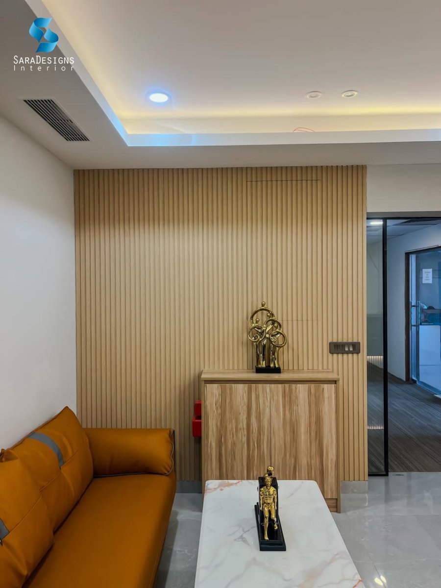 saradesigns_in's tweet image. Where Work Meets Style 
A perfect balance of functionality and elegance — this office interior by Sara Designs Interior
Project Name : Property Junction, Sector- 82

#SaraDesignsInterior #OfficeInteriors #InteriorDesignerInGurgaon #WorkplaceDesign #LuxuryInteriors