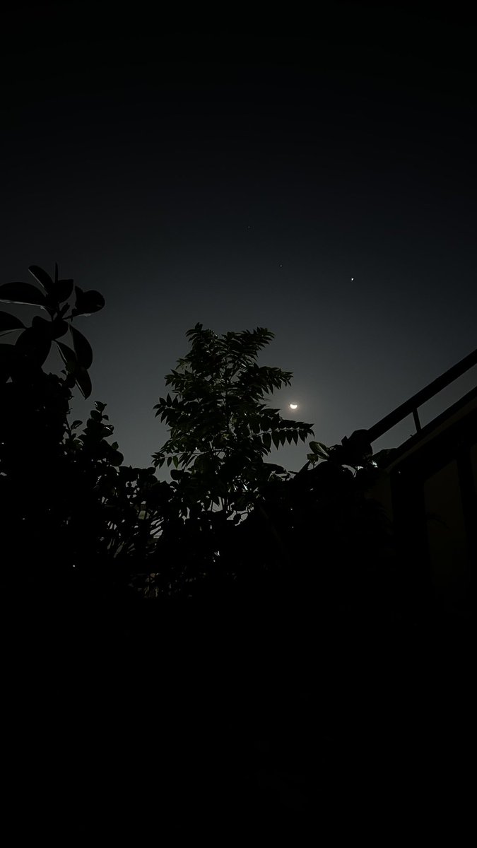 aasthaahere's tweet image. Night photography highlights ✨🌙.