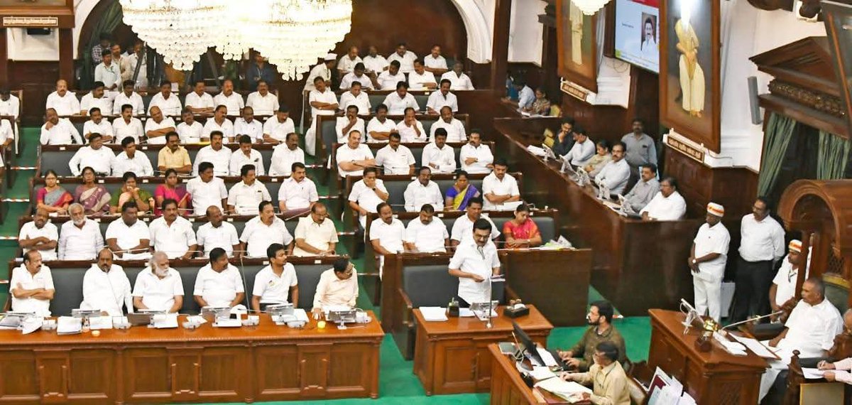 மாண்புமிகு தமிழ்நாடு முதலமைச்சர் திரு <a href="/mkstalin/">M.K.Stalin - தமிழ்நாட்டை தலைகுனிய விடமாட்டேன்</a> அவர்கள் இன்று (15.10.2025) சட்டமன்றப் பேரவையில், கரூர் சம்பவம் தொடர்பாக அரசு மேற்கொண்ட நடவடிக்கைகள் குறித்து விளக்கி பேசினார்.இதில்
நான் கலந்து கொண்டேன்.

#TNAssembly