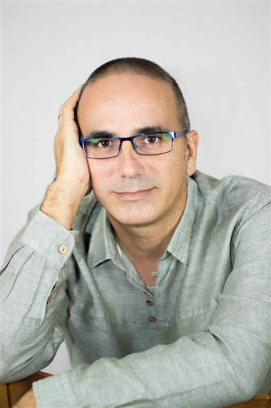 Entrevista a Israel Díaz Reinado, autor de 'El fin de ninguna parte' <a href="/HarperCollinsIB/">HarperCollins Ibérica 📖</a> #entrevista topcultural.es/2025/10/15/ent…
